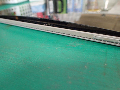 surface Book画面側バッテリー膨張