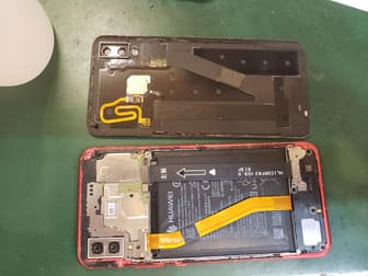 NOVA3バックパネルを外したところ