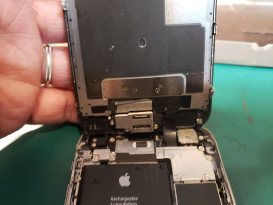 iPhone 6sお風呂で水没