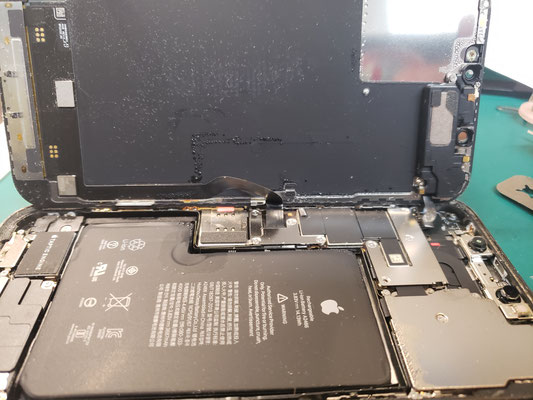 iPhone 12 proお風呂で水没