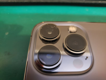 iPhone 13 Pro望遠側レンズ割れ