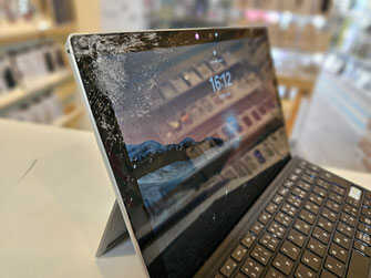 Surface画面修理が安い早い送料無料の郵送修理