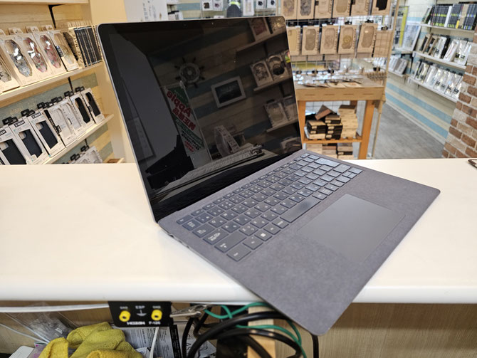 Surfaceバッテリー交換はMicrosoftアカウントやデバイスの登録は必要なし