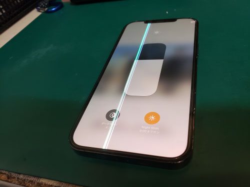 コピーパネル修理直後表示不良でTrue Toneを消されたiPhoneX コピーパネル修理直後表示不良でTrue Toneを消されたiPhoneX