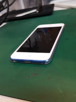 iPod touch6画面割れ