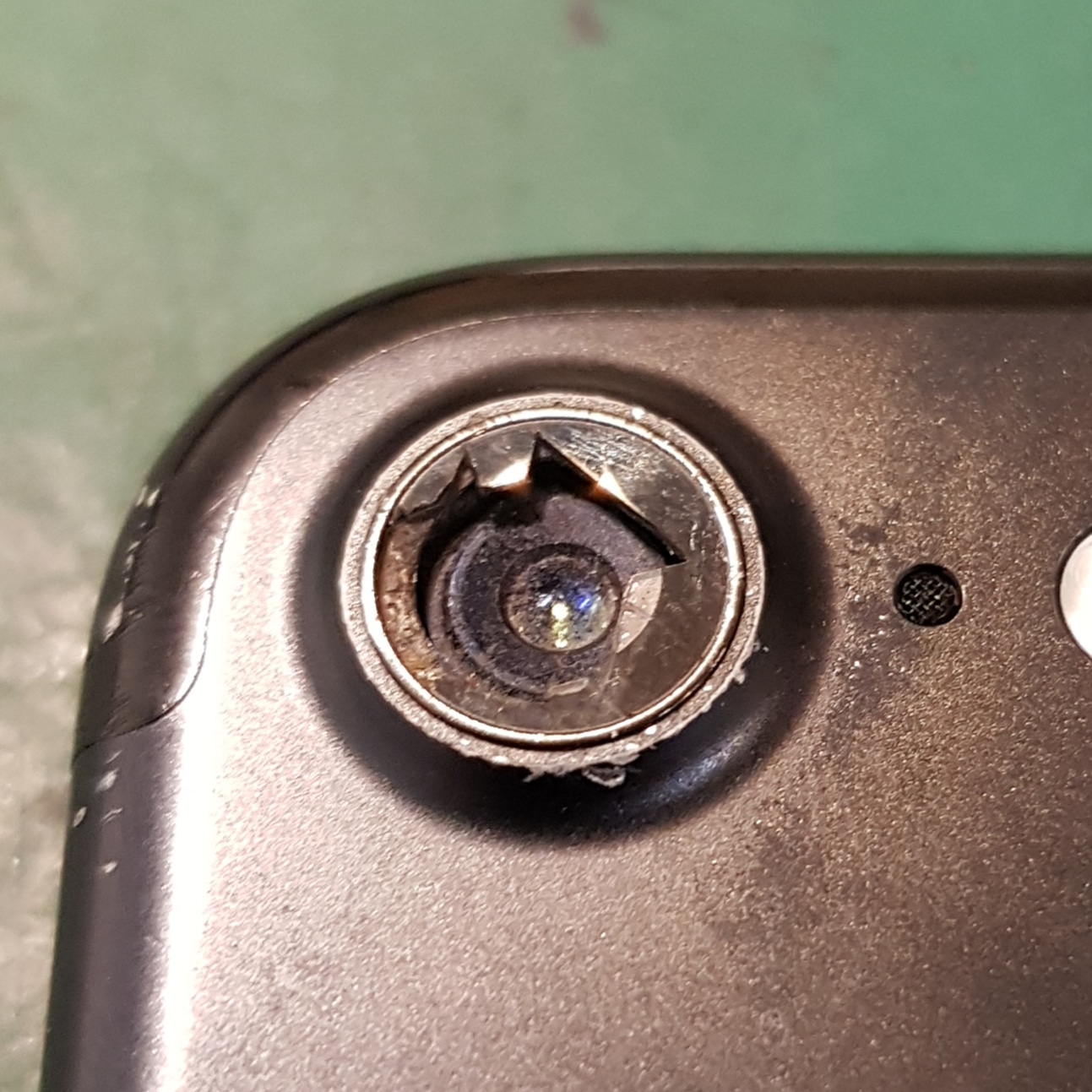 iPhone7はカメラレンズもワイド化