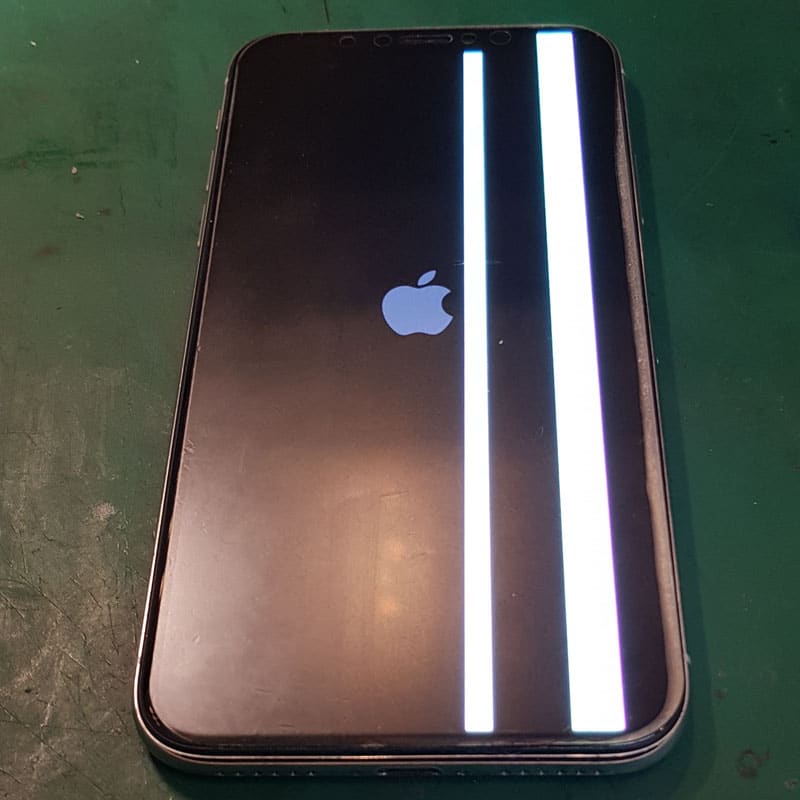 iPhoneX修理はコピーパネルで品質ダウン