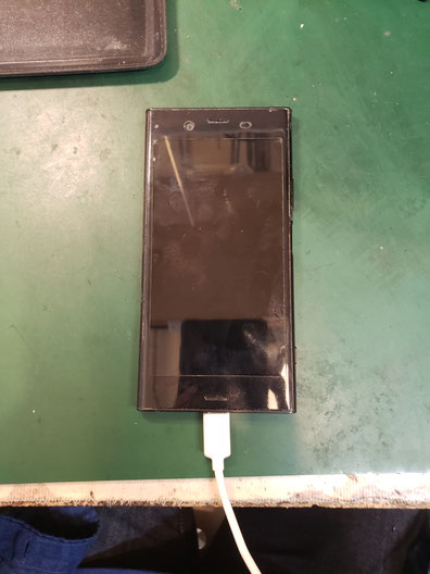 XPERIA XZ１充電口修理方法