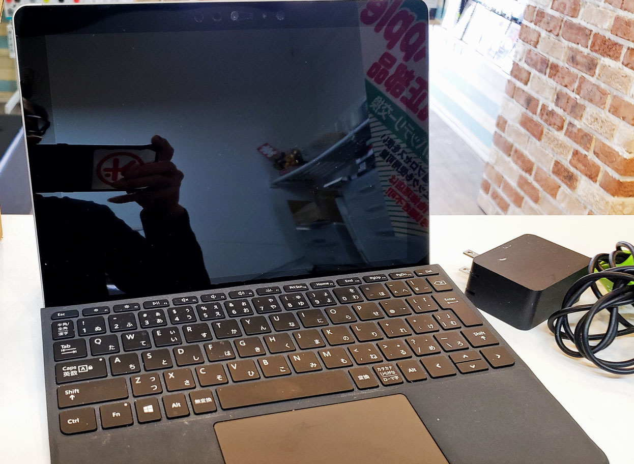 ケーブルを外すと切れるSurfaceはバッテリー交換で直ります