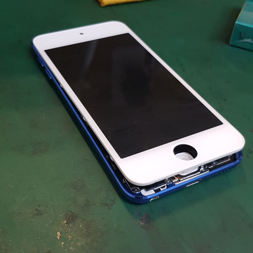 iPod Touch 6バッテリー膨張