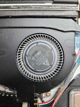 冷却ファンの埃の目詰まり