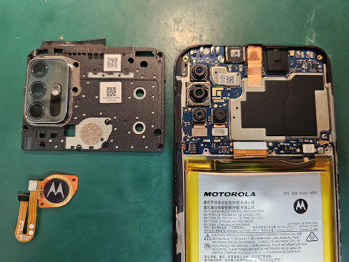 基盤カウリングウィ外したMotorola MOTO G30  基盤カウリングウィ外したMotorola MOTO G30