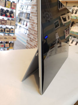 Surfacepro4画面が浮いた膨張batteryの交換